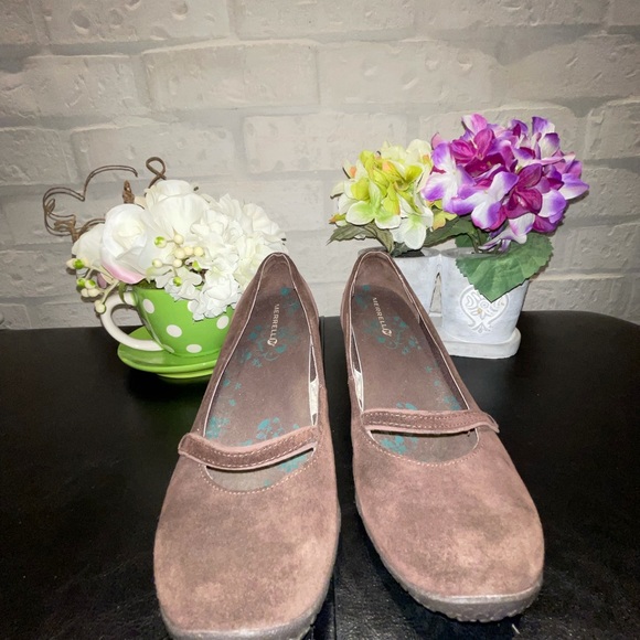 Merrill Brown Suede Leather “Patunia” Mary Janes - Picture 13 of 14